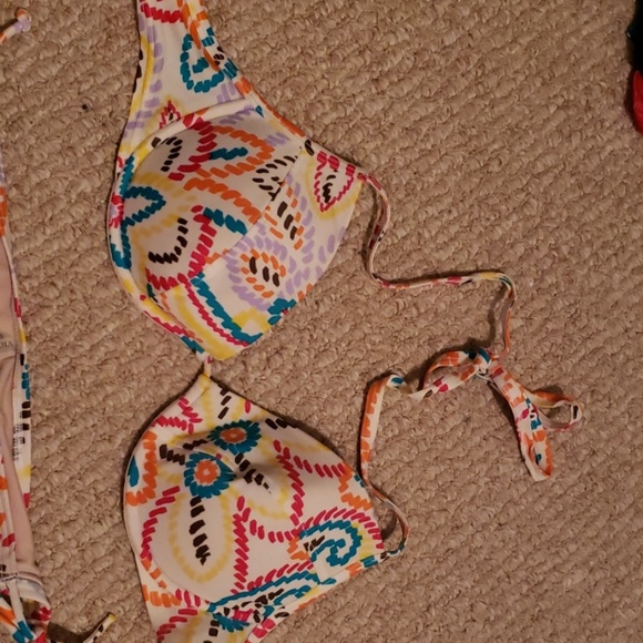 Victoria secret bikini 34D medium bottoms - Picture 3 of 4